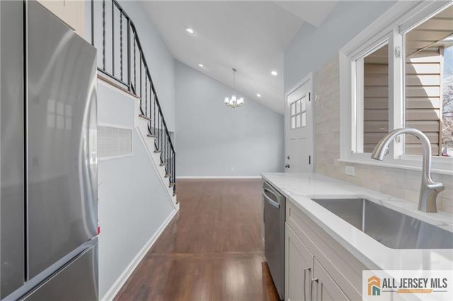 95 McKinley Avenue, Colonia, NJ 07067