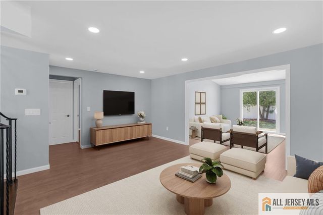 95 McKinley Avenue, Colonia, NJ 07067