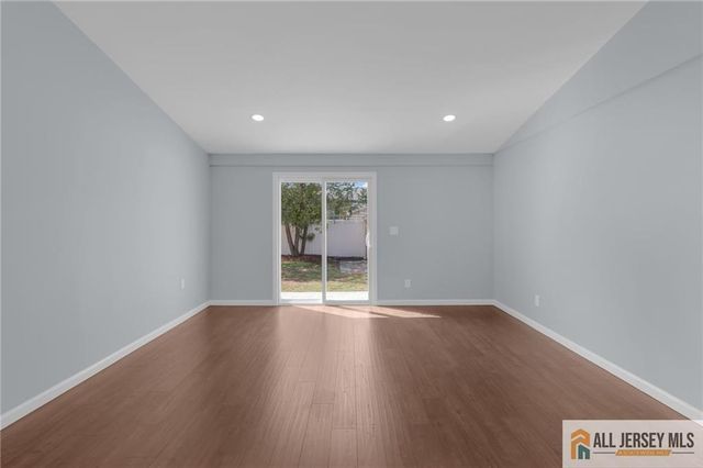 95 McKinley Avenue, Colonia, NJ 07067