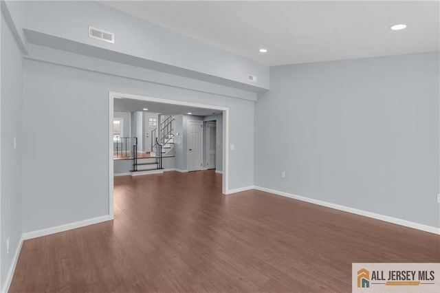 95 McKinley Avenue, Colonia, NJ 07067