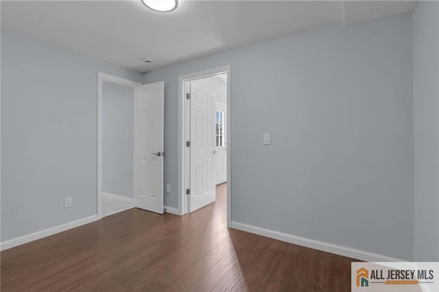 95 McKinley Avenue, Colonia, NJ 07067