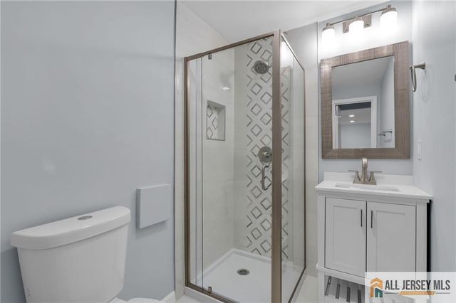 95 McKinley Avenue, Colonia, NJ 07067