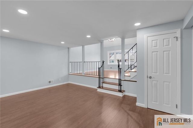 95 McKinley Avenue, Colonia, NJ 07067