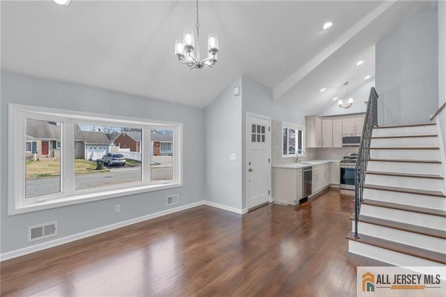 95 McKinley Avenue, Colonia, NJ 07067