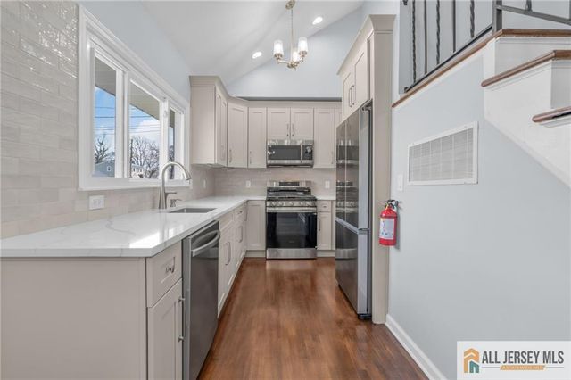 95 McKinley Avenue, Colonia, NJ 07067