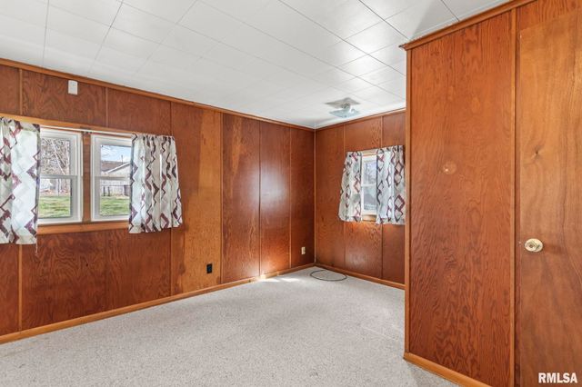 527 Wood Avenue, Springfield, IL 62702