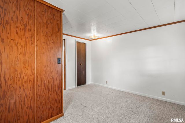 527 Wood Avenue, Springfield, IL 62702