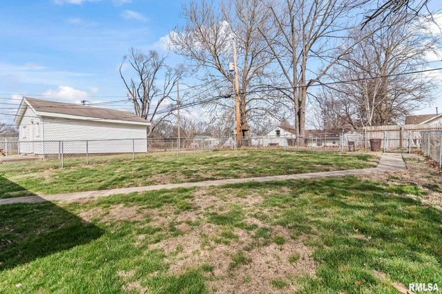 527 Wood Avenue, Springfield, IL 62702