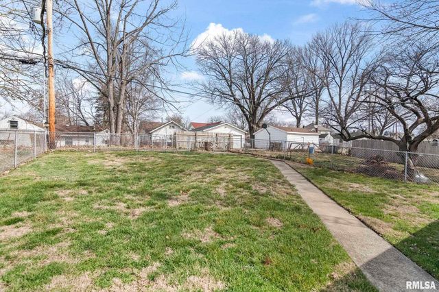 527 Wood Avenue, Springfield, IL 62702