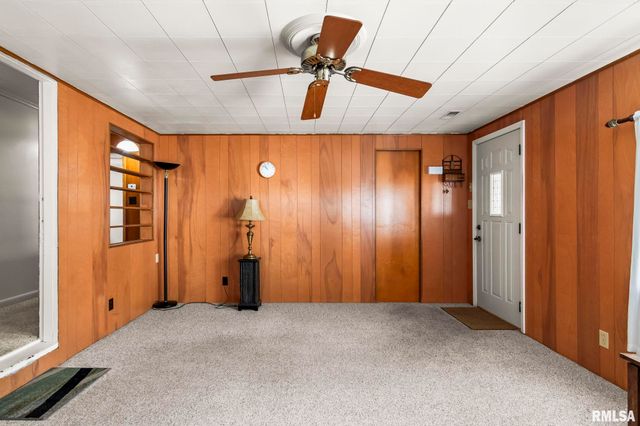 527 Wood Avenue, Springfield, IL 62702