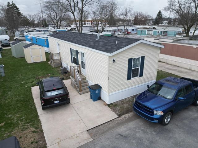 333 E Lakewood Boulevard 69, Holland, MI 49424