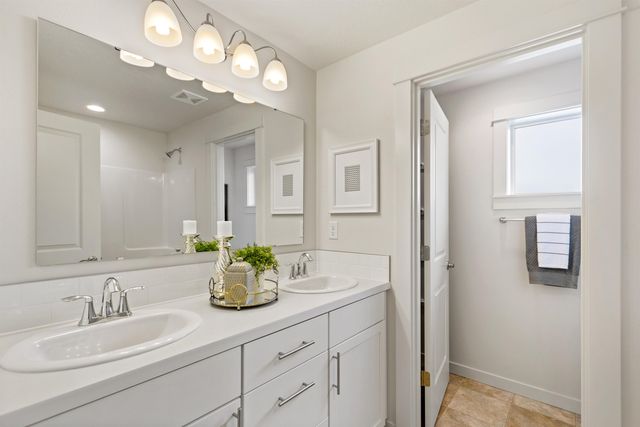5348 N Ainsworth Ln, Spokane, WA 99217