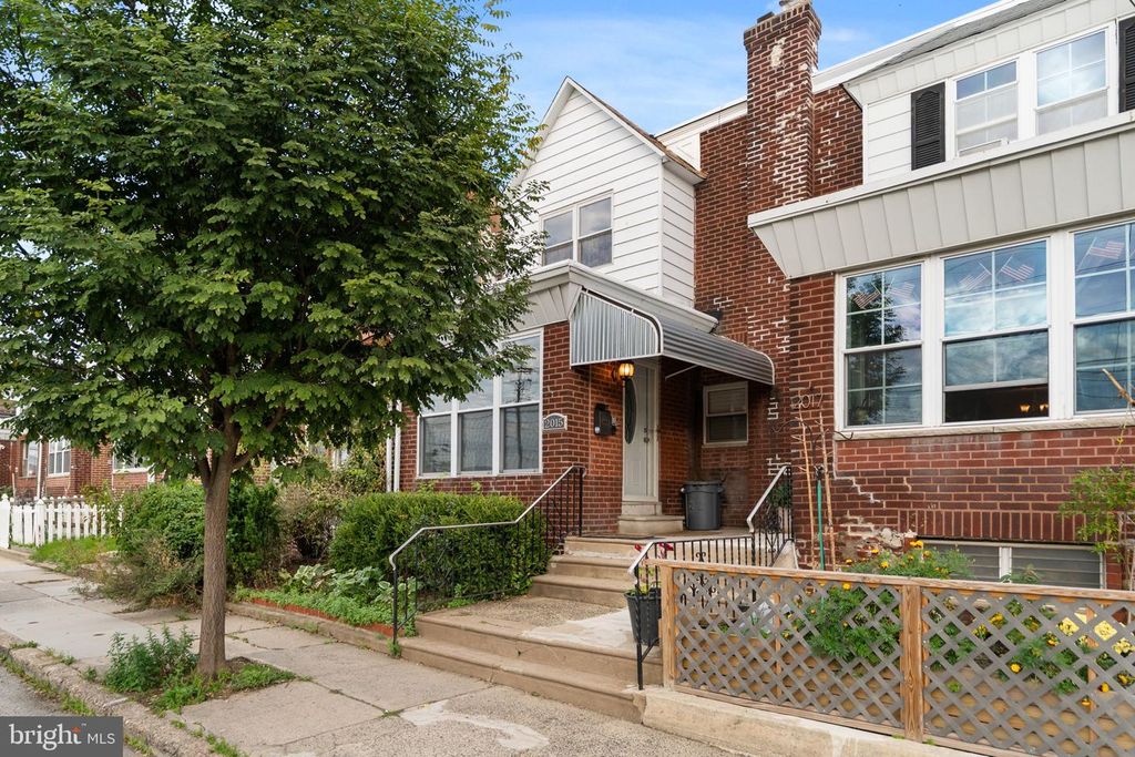 2015 S 24TH, PHILADELPHIA, PA 19145 — exterior
