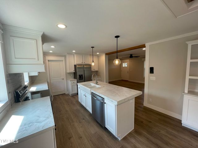 1819 Siesta Drive, Newport, TN 37821