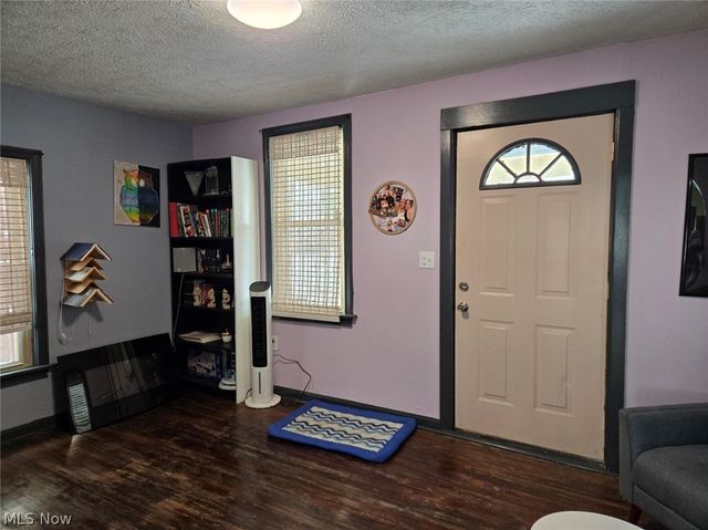 718 Eastland Avenue, Akron, OH 44305