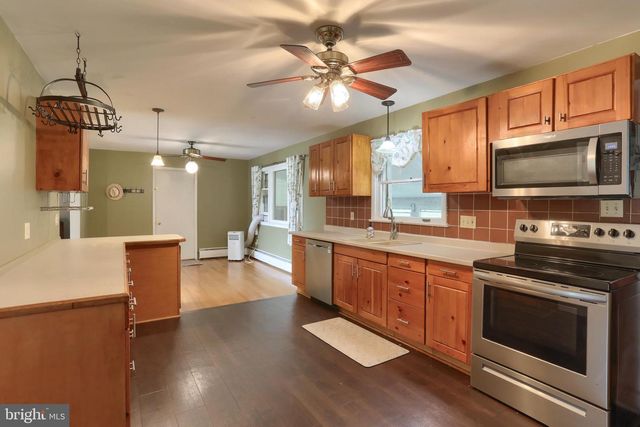 36 ARTHUR ST, Hummelstown, PA 17036