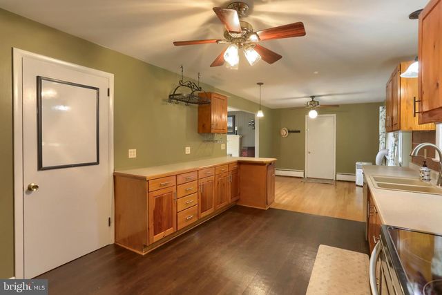 36 ARTHUR ST, Hummelstown, PA 17036