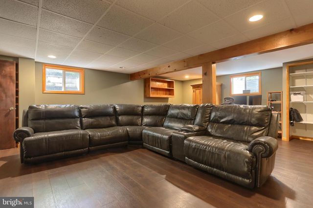 36 ARTHUR ST, Hummelstown, PA 17036