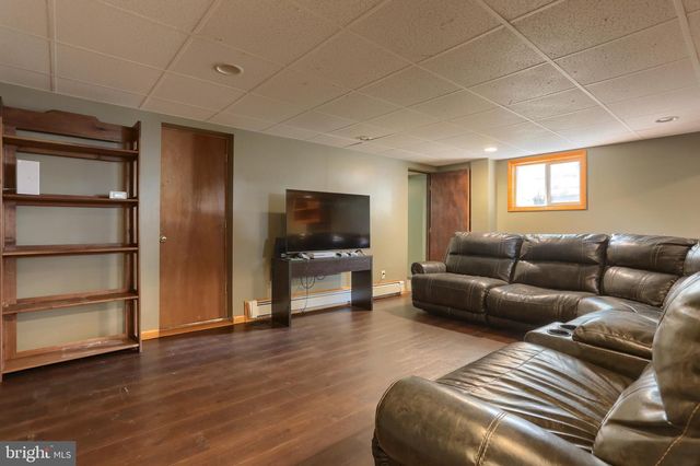 36 ARTHUR ST, Hummelstown, PA 17036