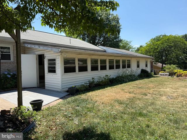36 ARTHUR ST, Hummelstown, PA 17036
