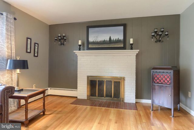 36 ARTHUR ST, Hummelstown, PA 17036
