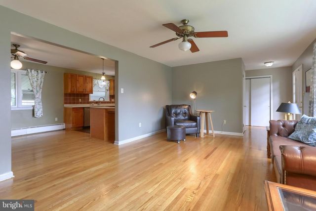 36 ARTHUR ST, Hummelstown, PA 17036