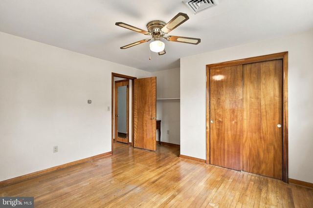 30 BIRCHWAY DR, Chambersburg, PA 17202