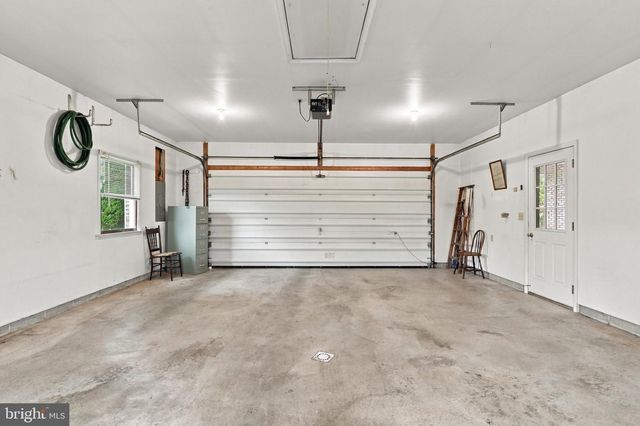 30 BIRCHWAY DR, Chambersburg, PA 17202