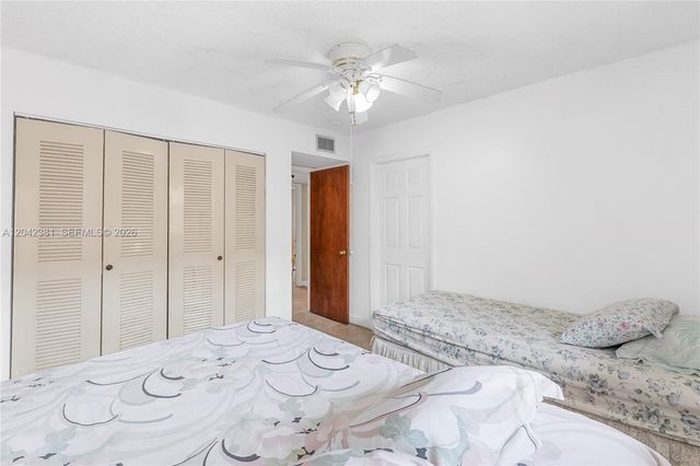 1800 W 54th St 209, Hialeah, FL 33012