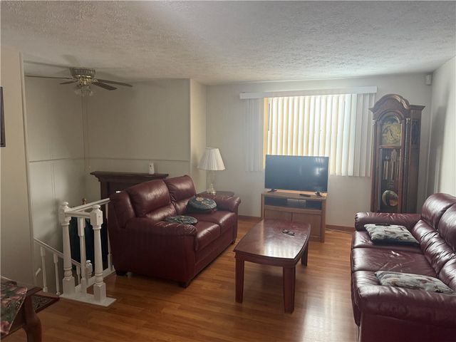 1538 Haine School Rd, Cranberry Twp, PA 16066