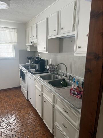 1538 Haine School Rd, Cranberry Twp, PA 16066