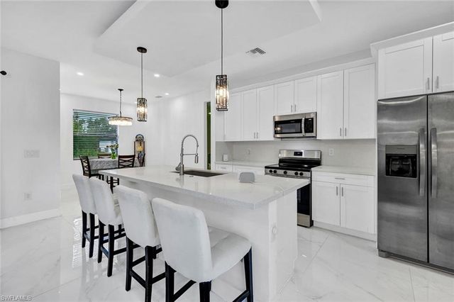 2709 53rd ST SW, Lehigh Acres, FL 33976