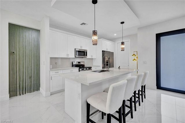 2709 53rd ST SW, Lehigh Acres, FL 33976
