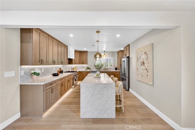 1744 S Genesee, Los Angeles, CA 90019