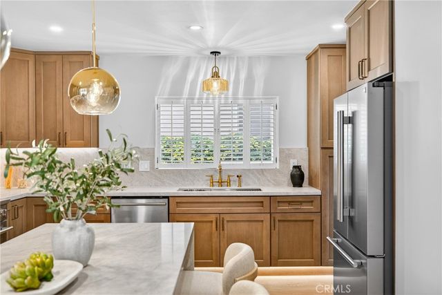 1744 S Genesee, Los Angeles, CA 90019
