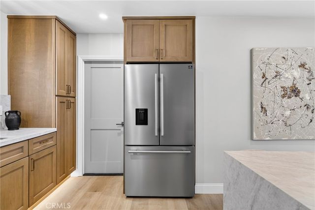 1744 S Genesee, Los Angeles, CA 90019