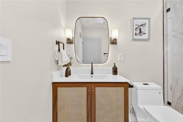 1744 S Genesee, Los Angeles, CA 90019