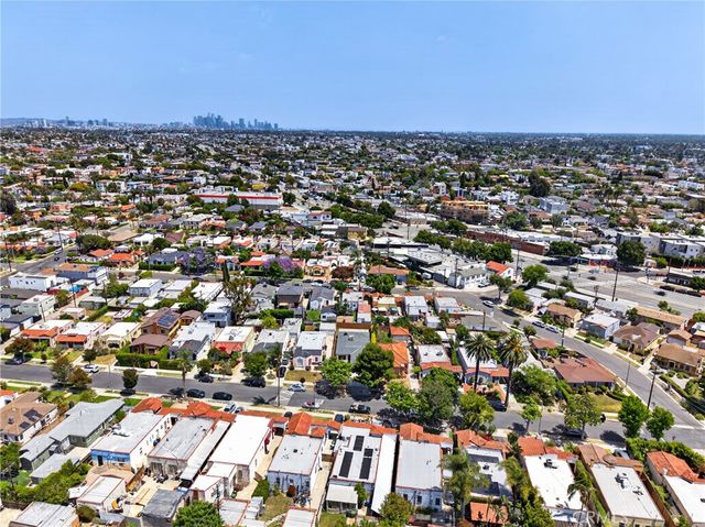 1744 S Genesee, Los Angeles, CA 90019