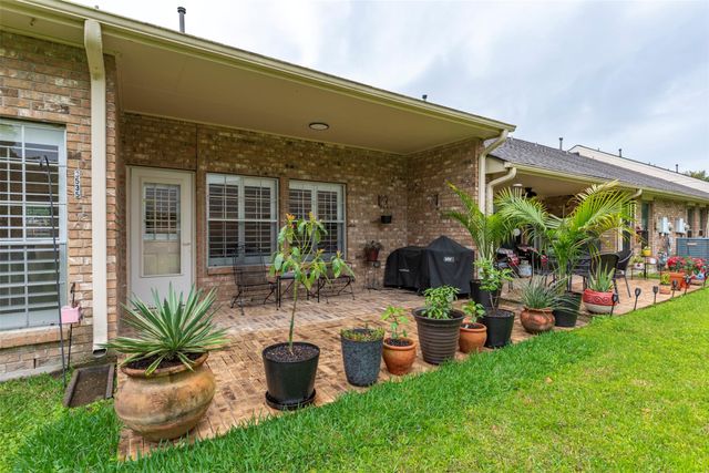 3535 Teakwood Drive, Pearland, TX 77584