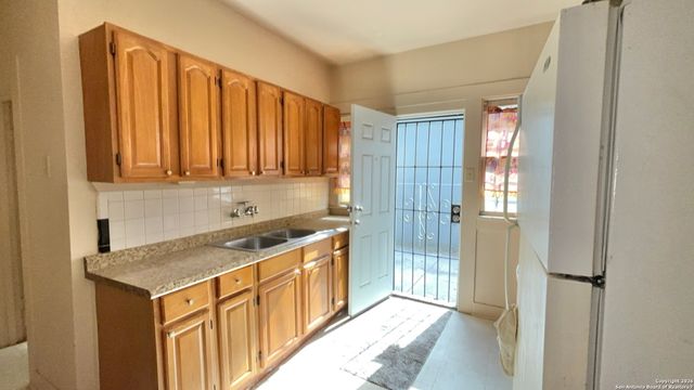 1510 S Presa, San Antonio, TX 78210