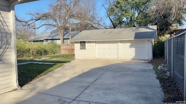 1510 S Presa, San Antonio, TX 78210