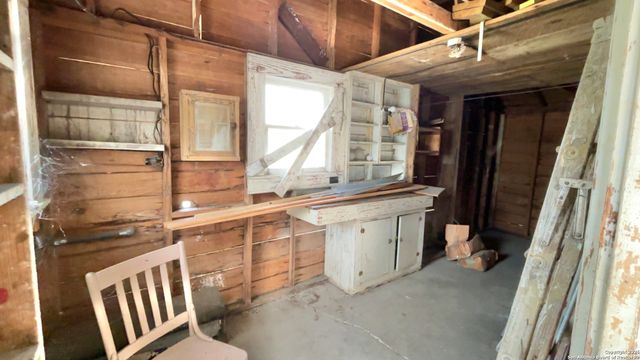 1510 S Presa, San Antonio, TX 78210