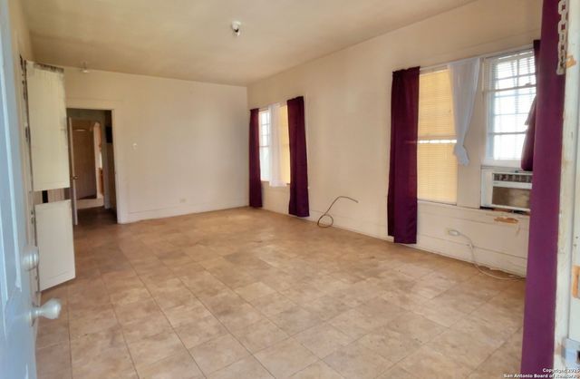 1510 S Presa, San Antonio, TX 78210