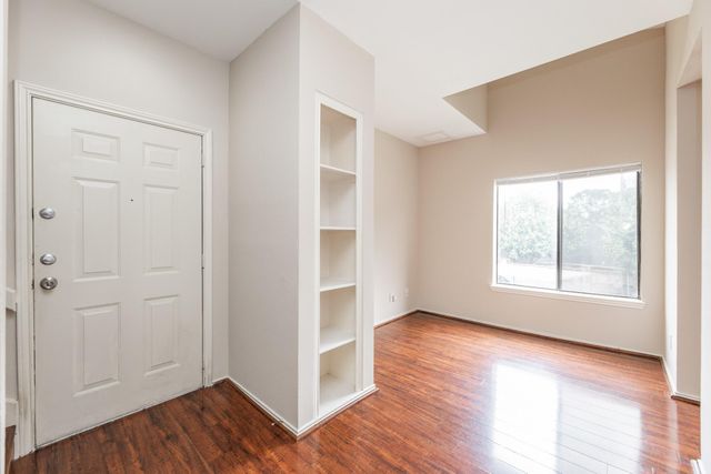 2023 Gentryside Drive 508, Houston, TX 77077