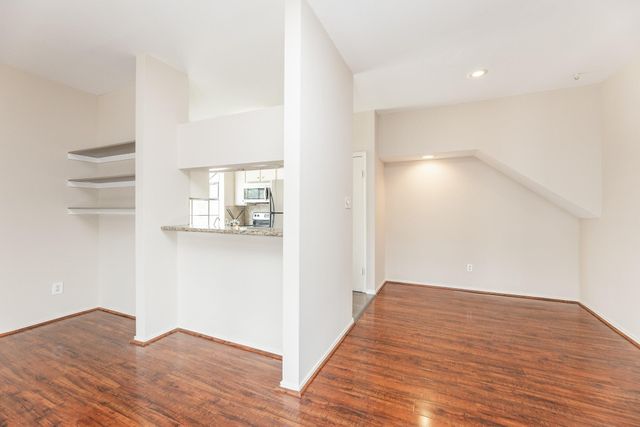 2023 Gentryside Drive 508, Houston, TX 77077