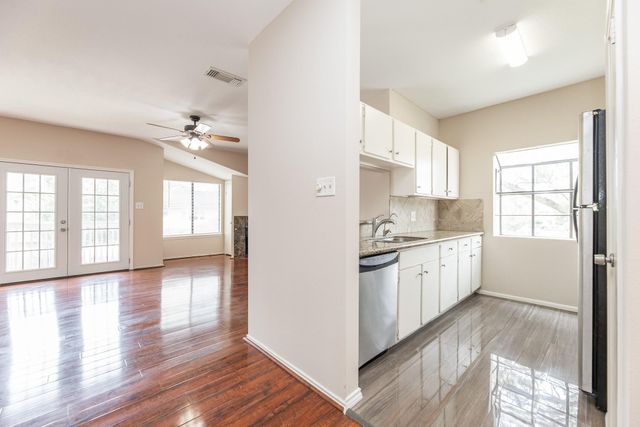2023 Gentryside Drive 508, Houston, TX 77077