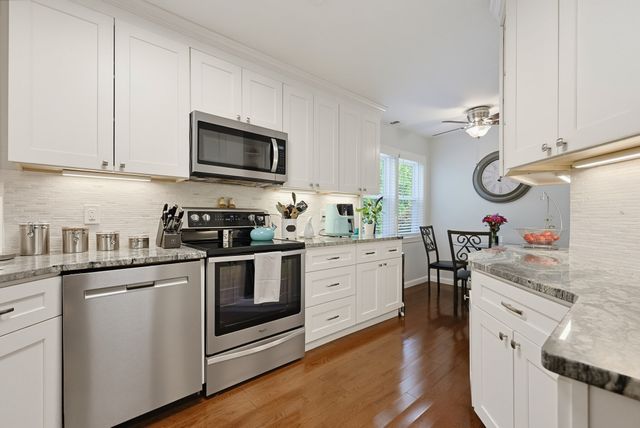 168 Upton St 11, Grafton, MA 01519