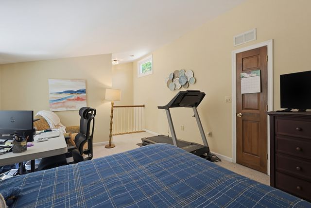 168 Upton St 11, Grafton, MA 01519
