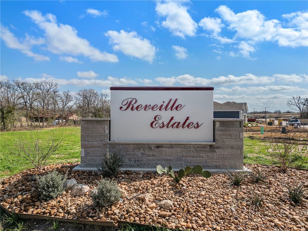 4404 Albritton, Bryan, TX 77801 — photo 2