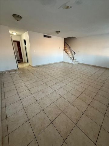 1305 W 53rd St 406, Hialeah, FL 33012